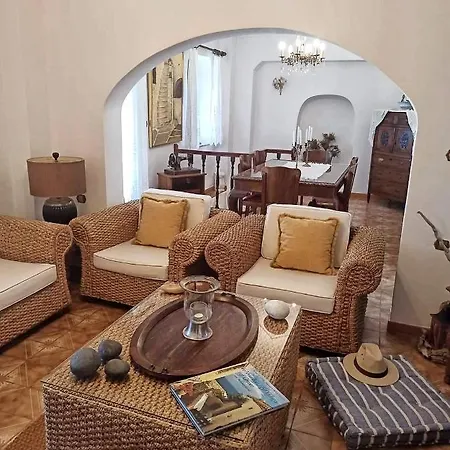 Apartment Archontikon 1800 Poros Town