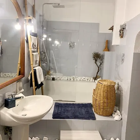 Apartment Archontikon 1800 Poros Town